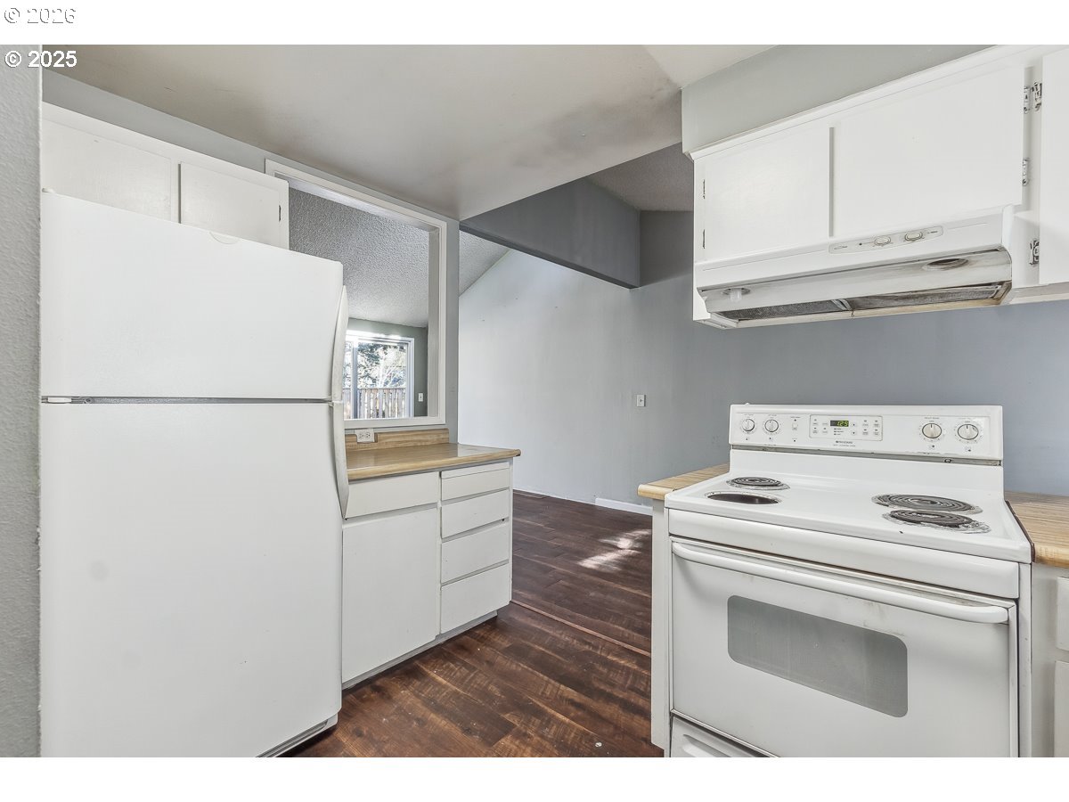 Photo #10: 690222324 Listing: Photo #10