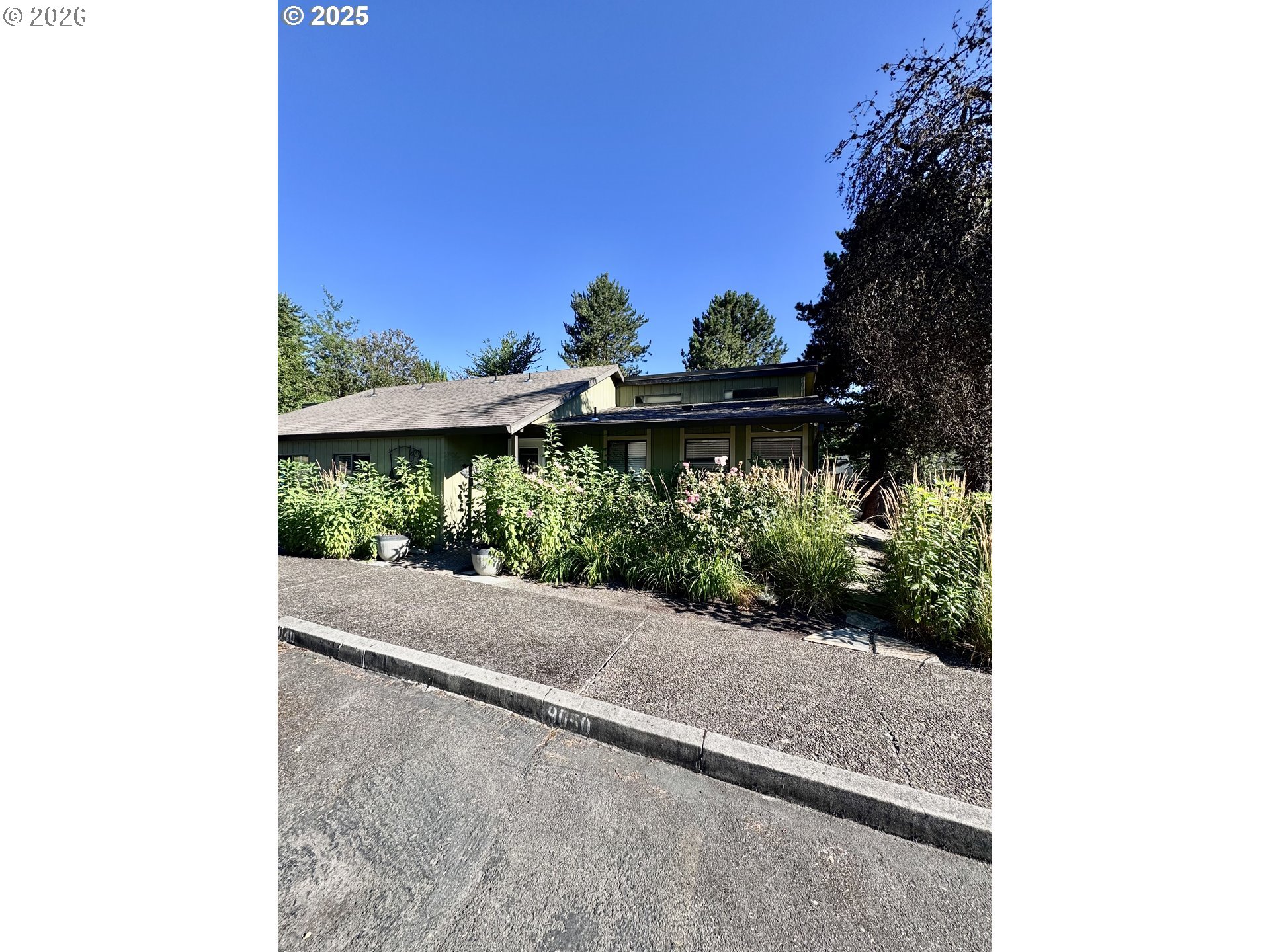 Photo #27: 690222324 Listing: Photo #27