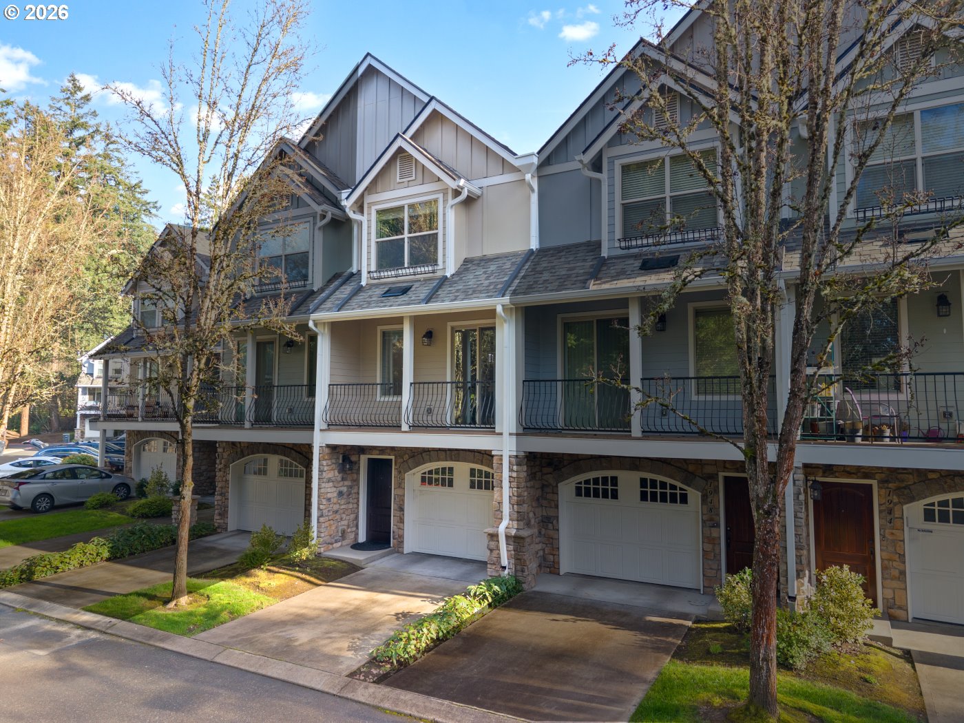 Photo #2: 690392122 Listing: Photo #2