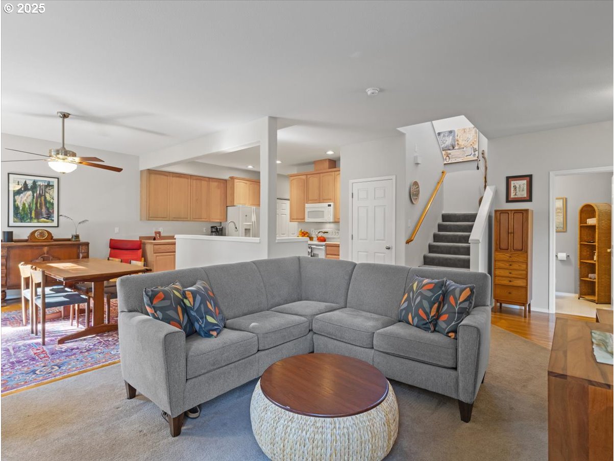 Photo #10: 690745354 Listing: Photo #10