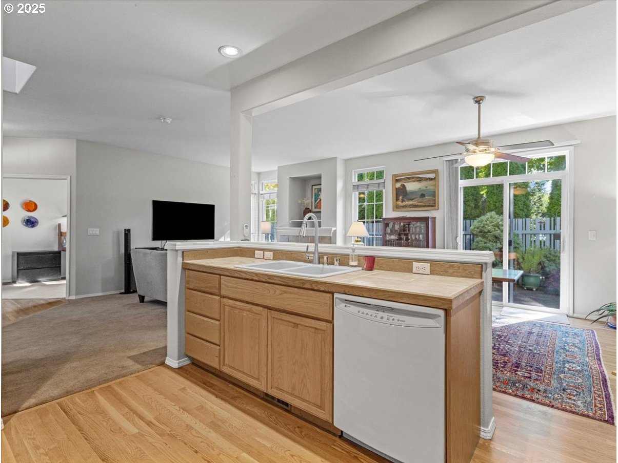 Photo #15: 690745354 Listing: Photo #15