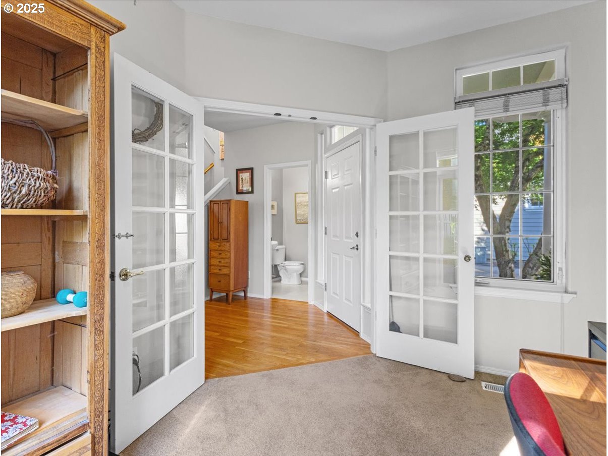 Photo #5: 690745354 Listing 