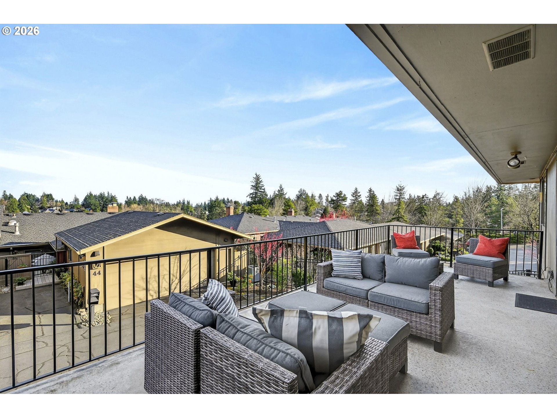 Photo #13: 692515105 Listing: Photo #13