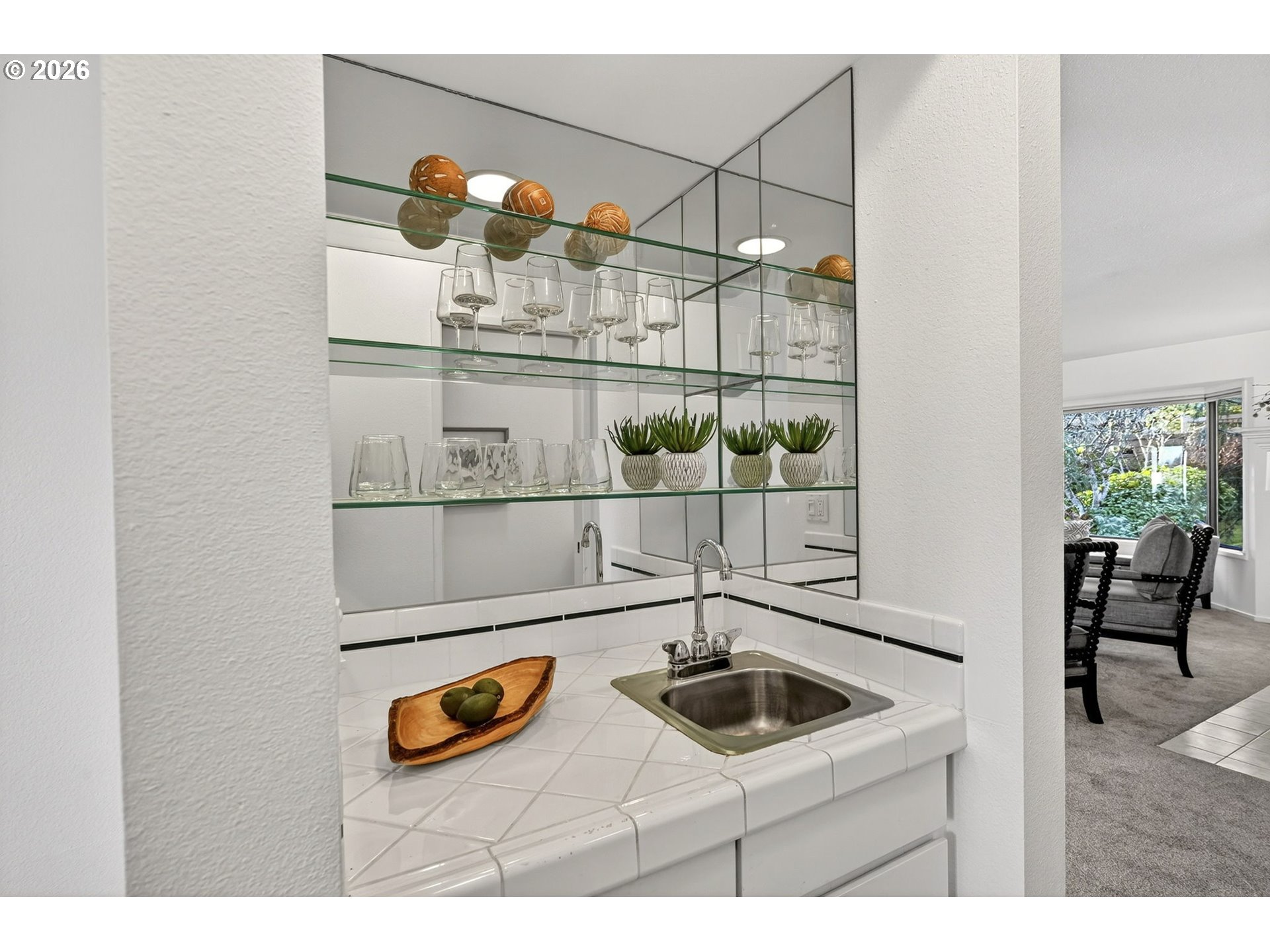 Photo #14: 692515105 Listing: Photo #14