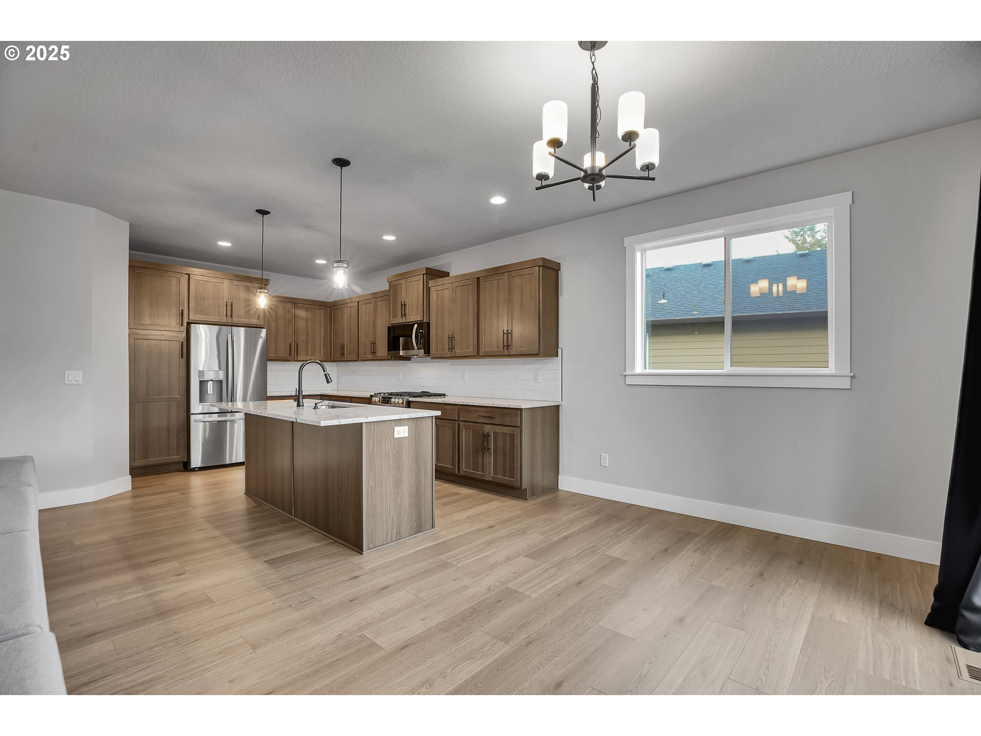38249 MULBERRY ST, Sandy, OR, 97055