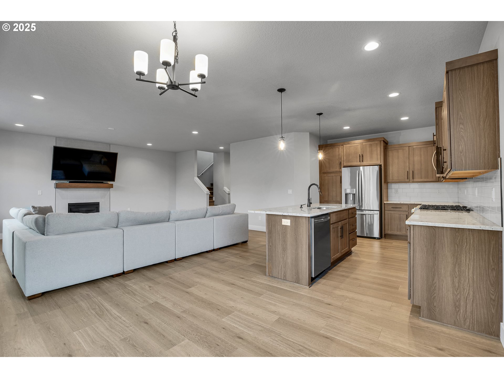 38249 MULBERRY ST, Sandy, OR, 97055