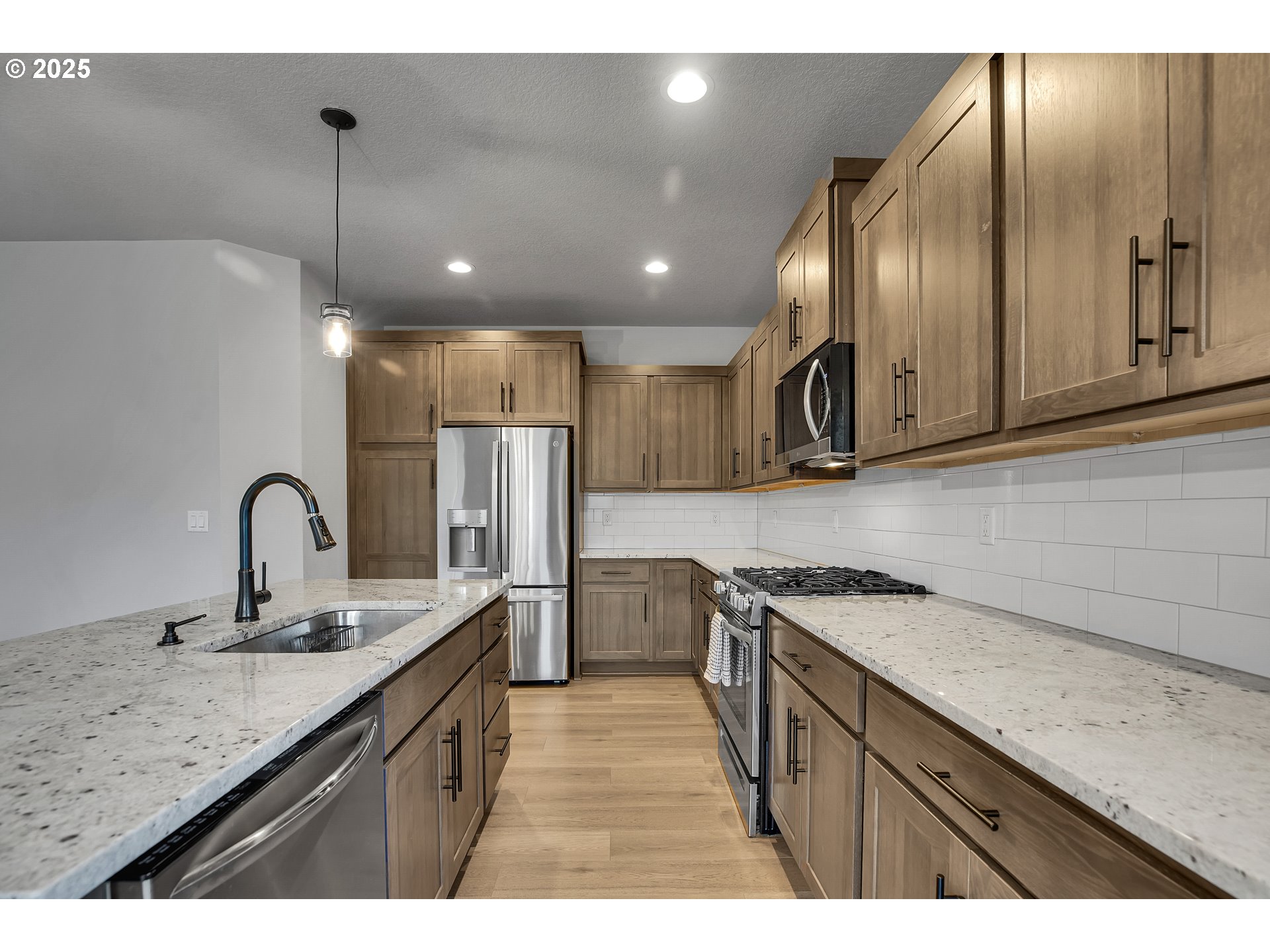 38249 MULBERRY ST, Sandy, OR, 97055