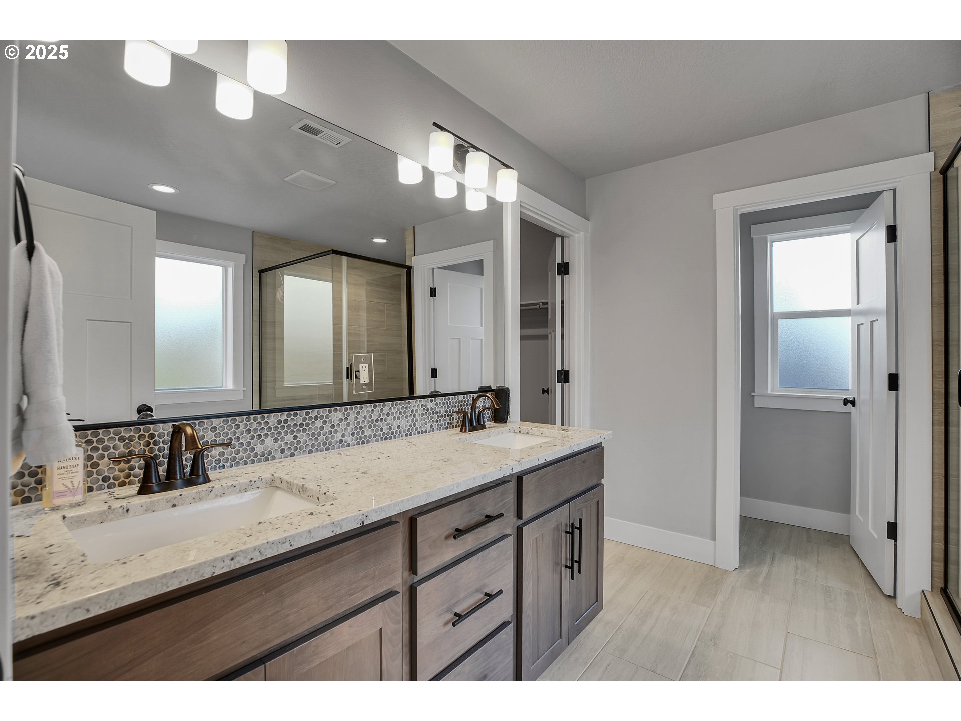 38249 MULBERRY ST, Sandy, OR, 97055
