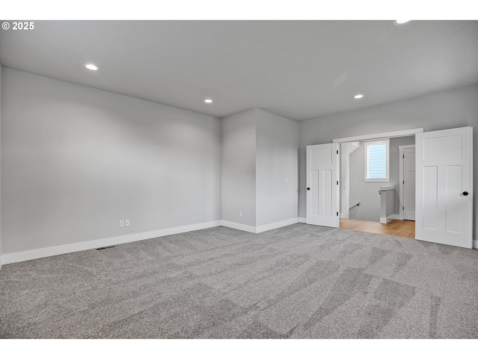 38249 MULBERRY ST, Sandy, OR, 97055