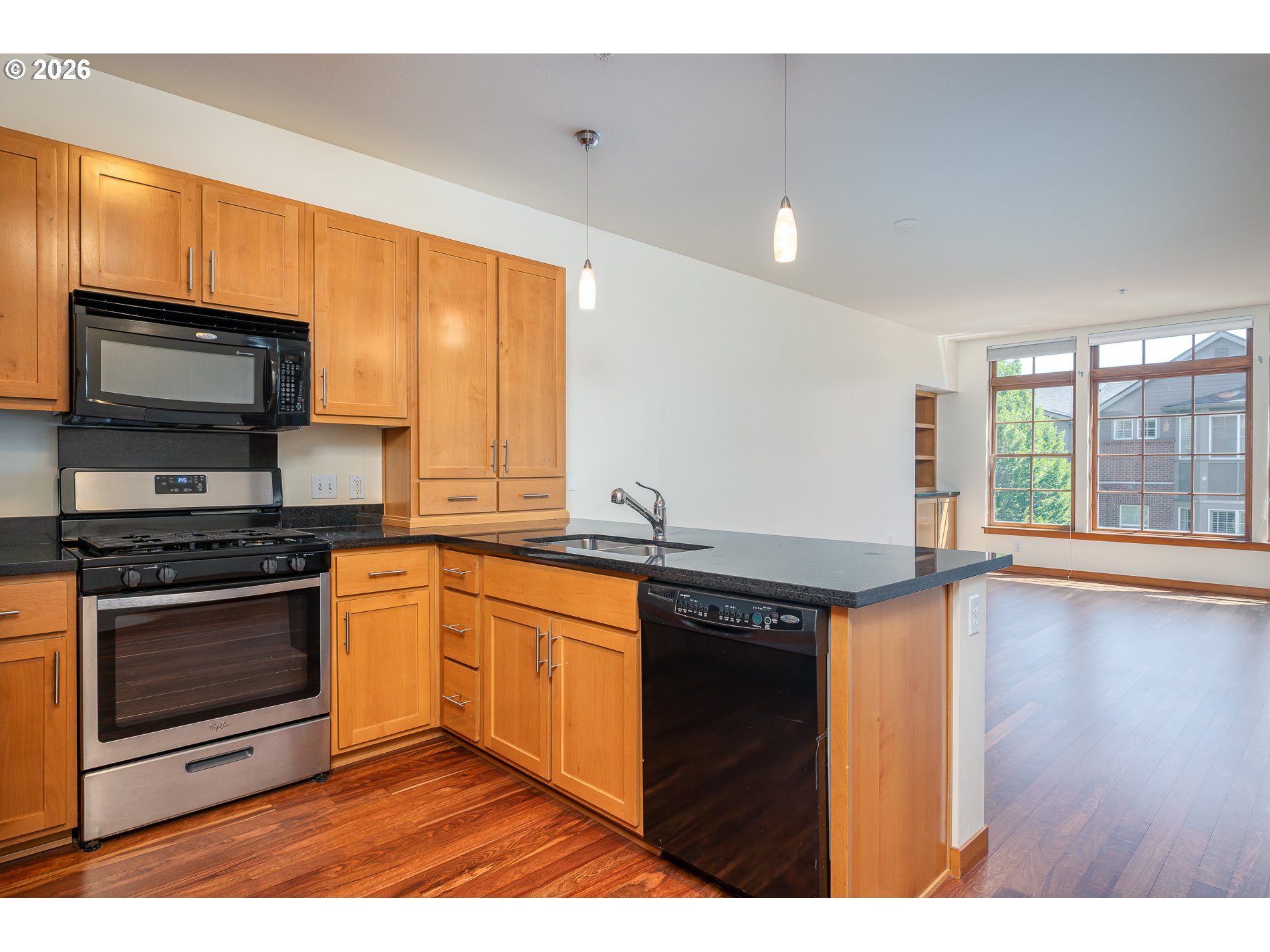 Photo #8: 693068515 Listing: Photo #8
