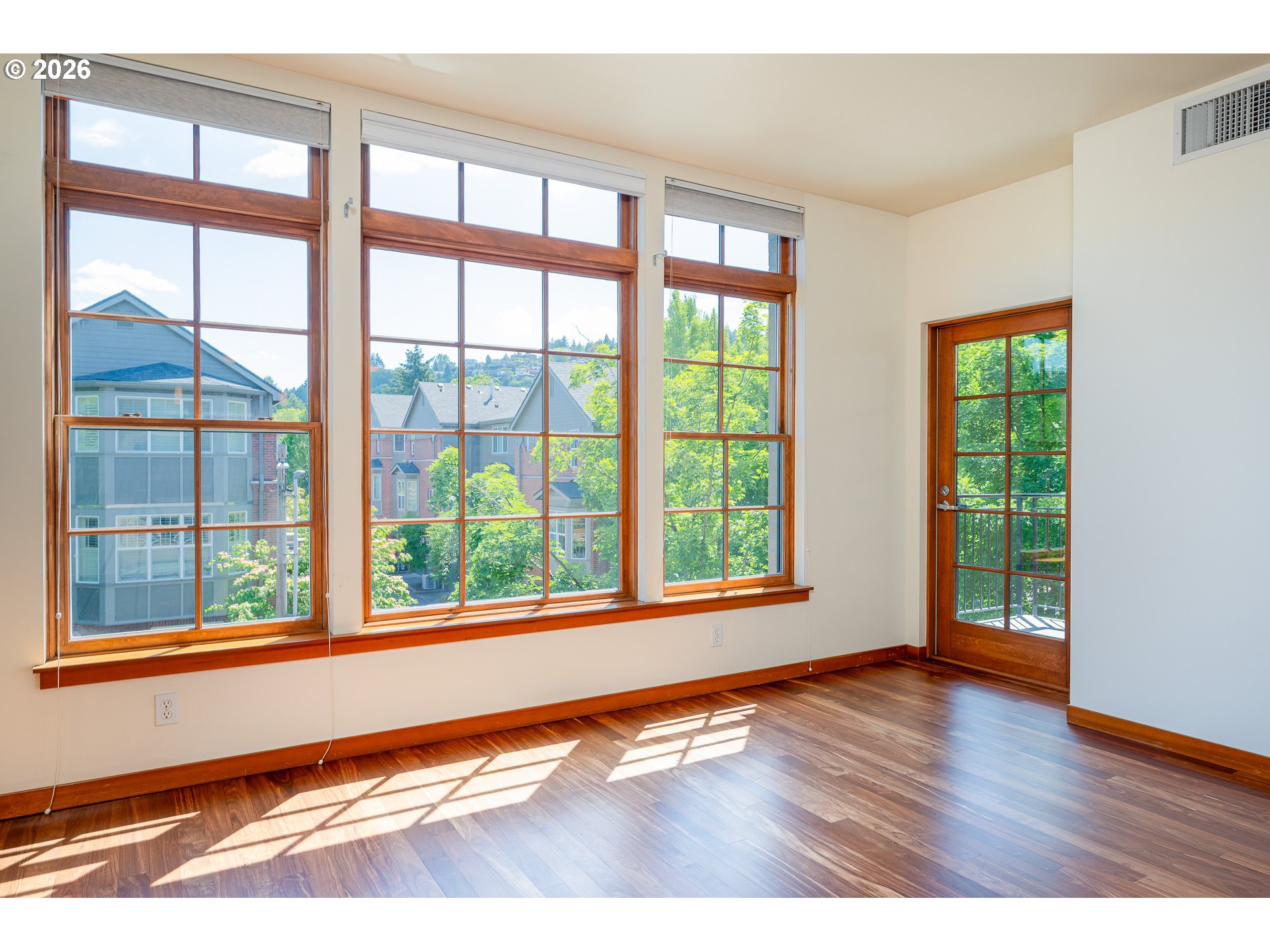 Photo #19: 693068515 Listing: Photo #19