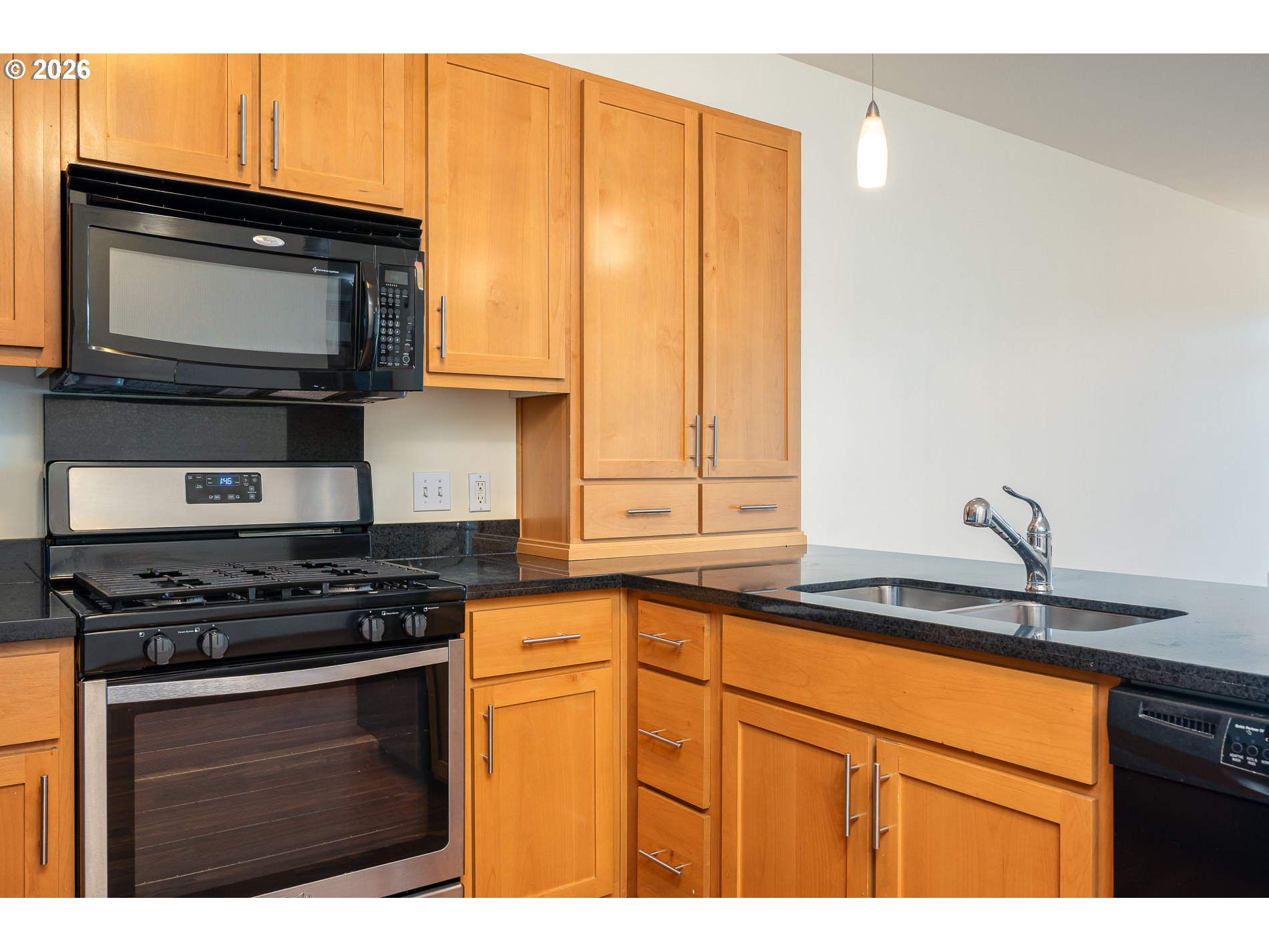 Photo #7: 693068515 Listing: Photo #7