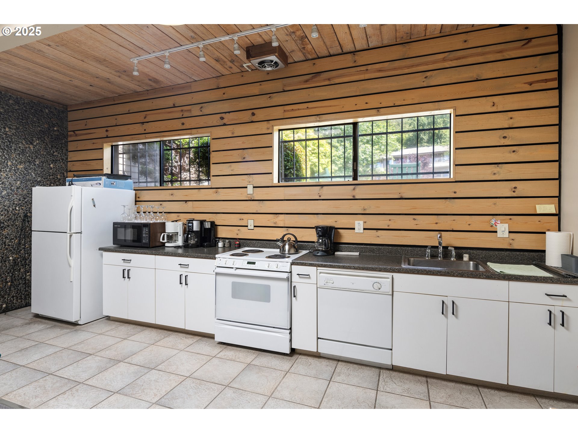 Photo #32: 693097748 Listing: Photo #32