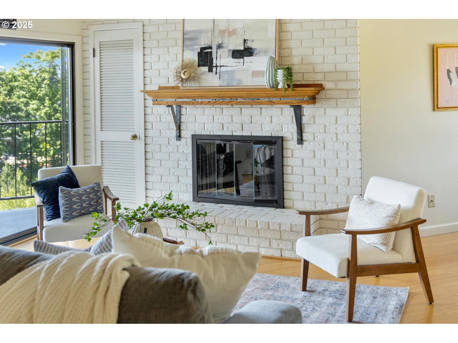 Photo #5: 693097748 Listing: Photo #5