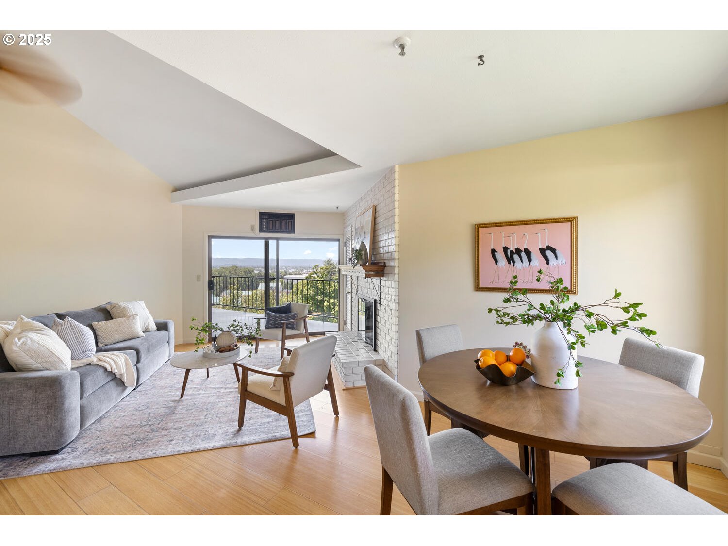 Photo #8: 693097748 Listing: Photo #8