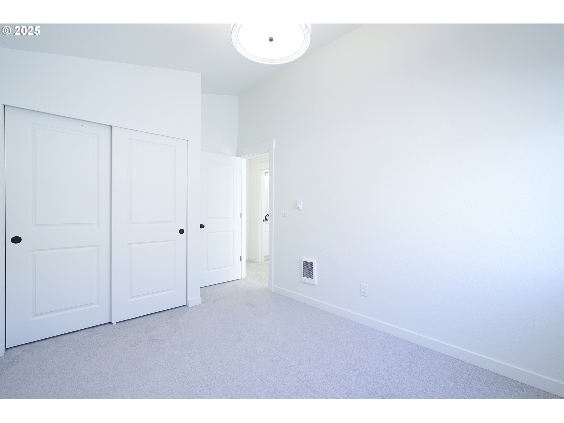 Photo #13: 693116458 Listing: Photo #13