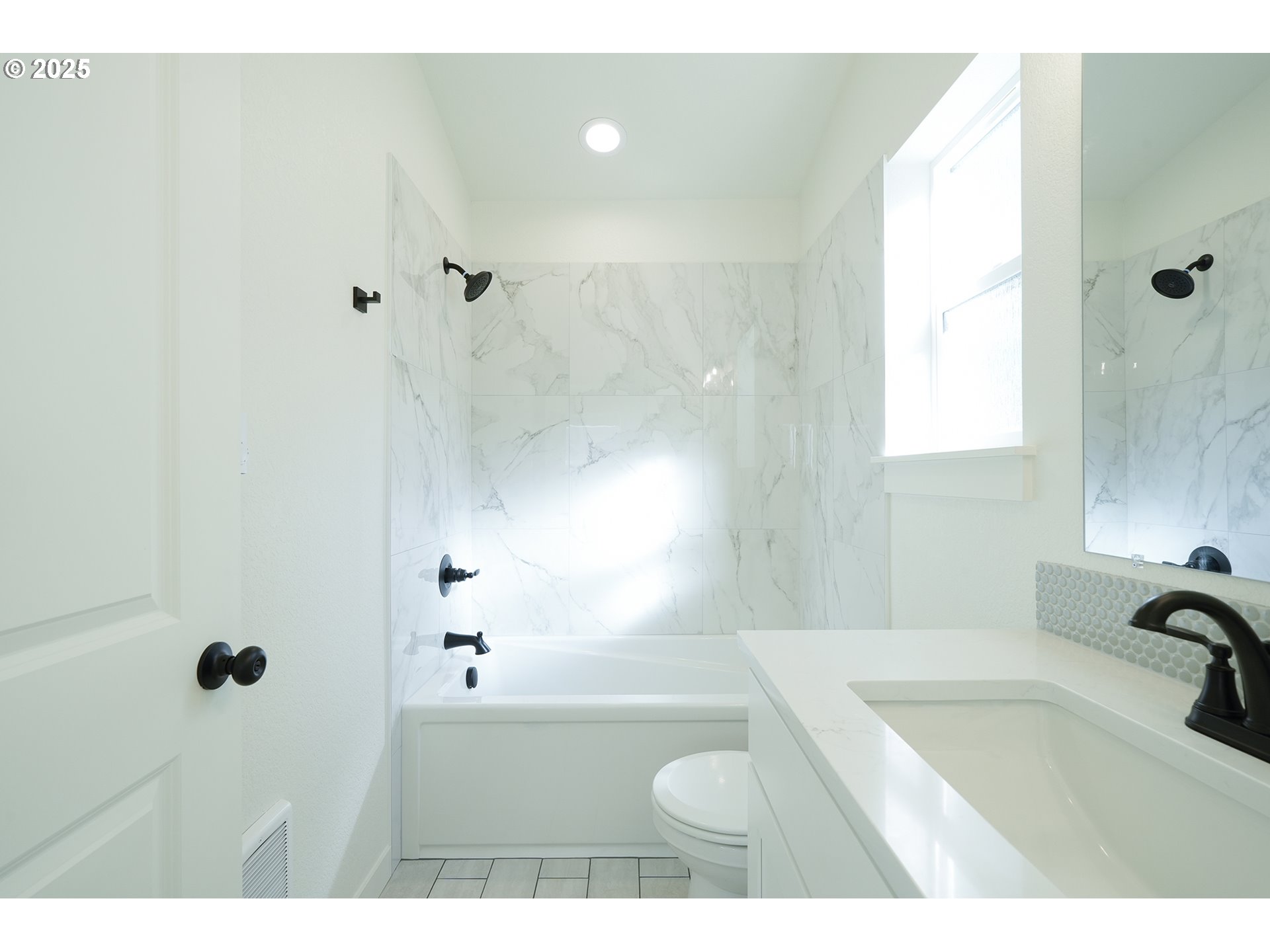 Photo #16: 693116458 Listing: Photo #16