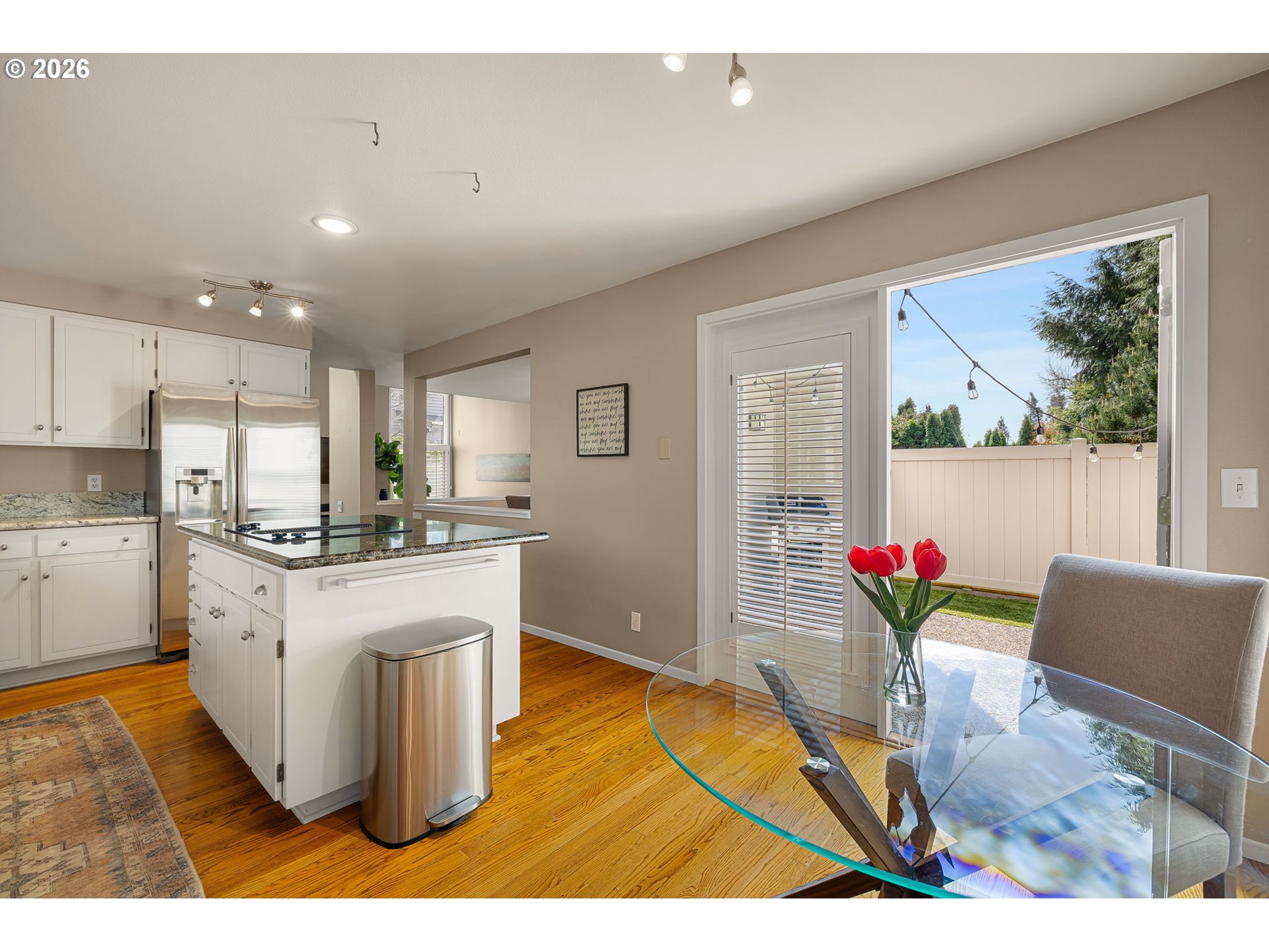 2084 EASTWOOD LN, Eugene, OR, 97401