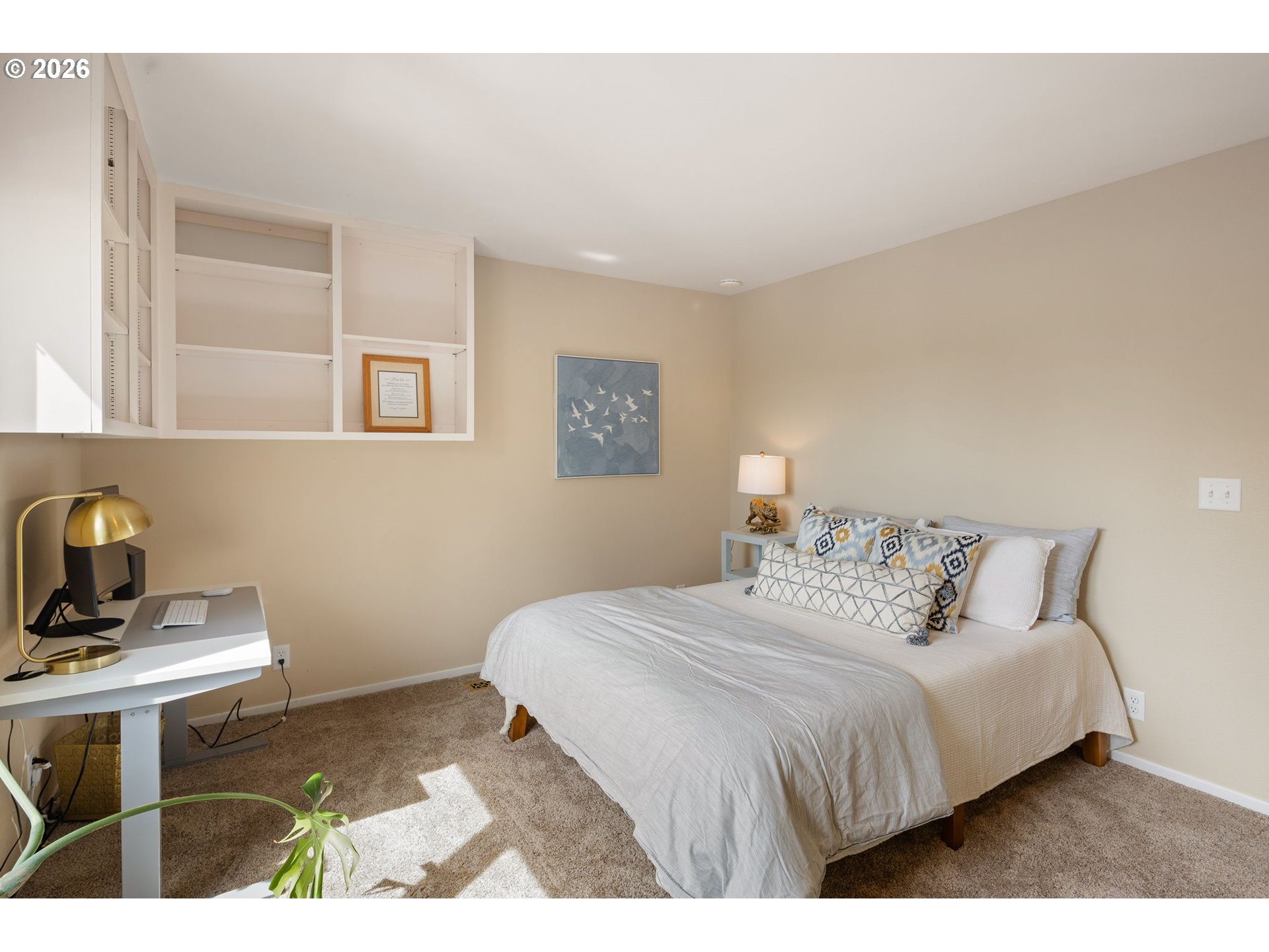 2084 EASTWOOD LN, Eugene, OR, 97401