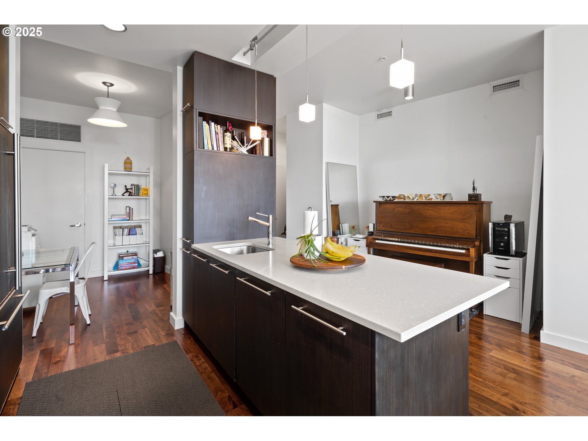 Photo #5: 693856109 Listing 