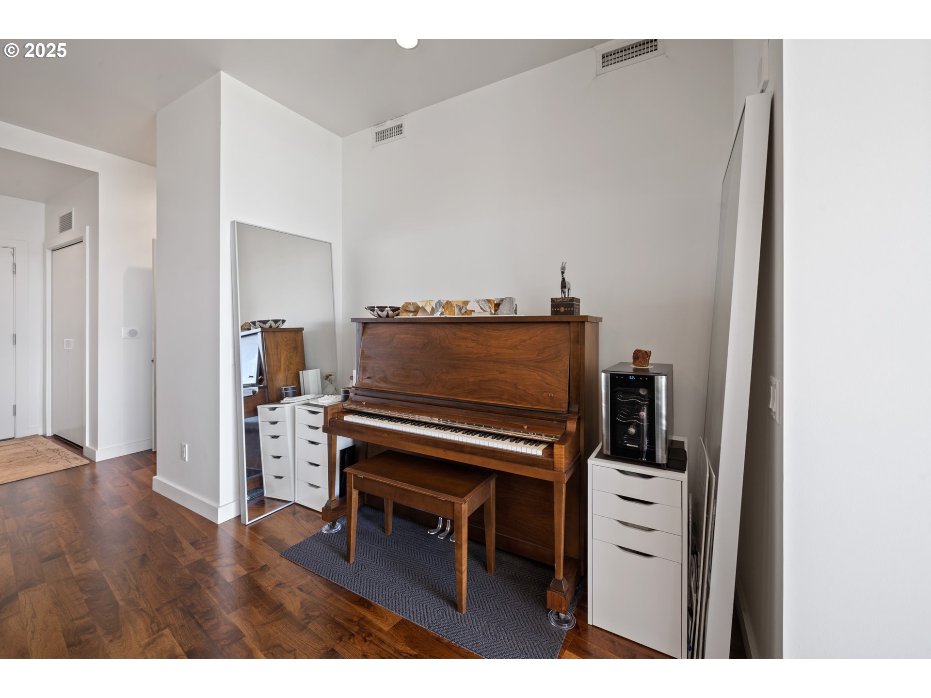 Photo #3: 693856109 Listing 