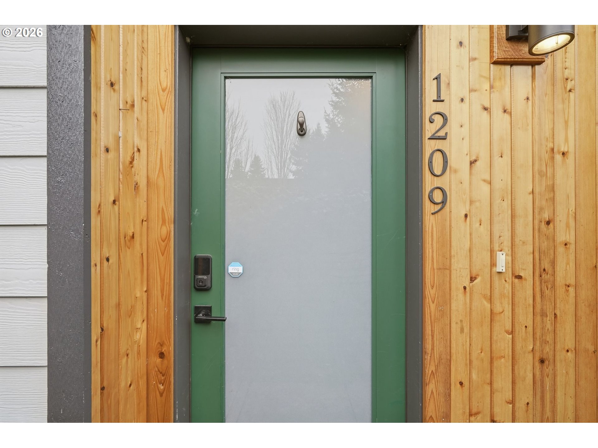 Photo #4: 693920452 Listing: Photo #4