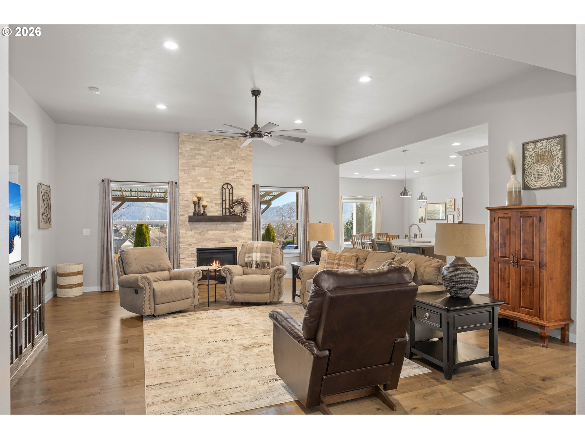 832 SAND PINES AVE, Sutherlin, OR, 97479