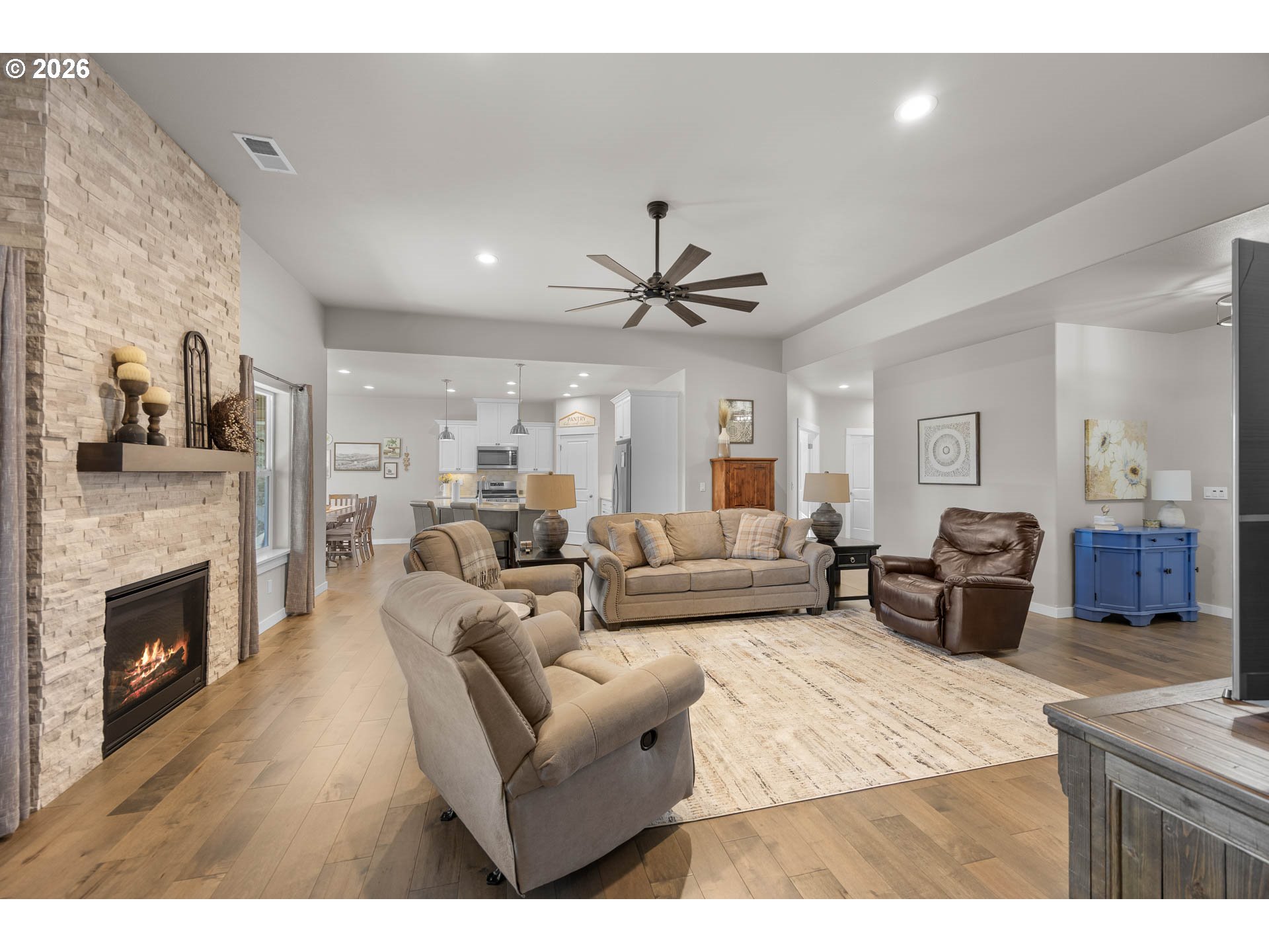 832 SAND PINES AVE, Sutherlin, OR, 97479