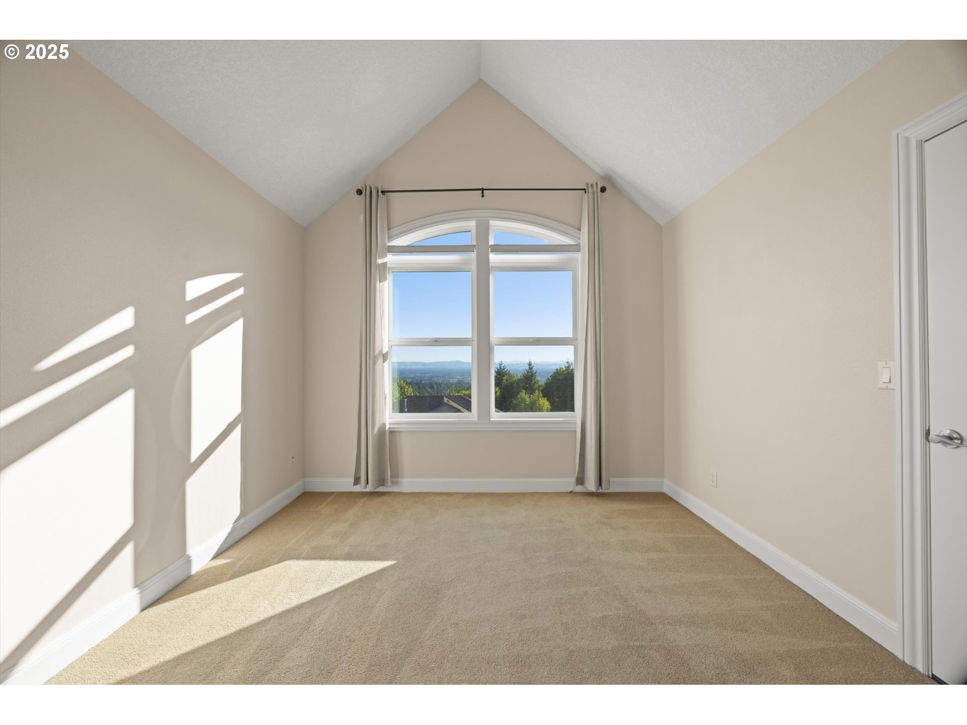 4240 NW TWILIGHT TER, Portland, OR, 97229