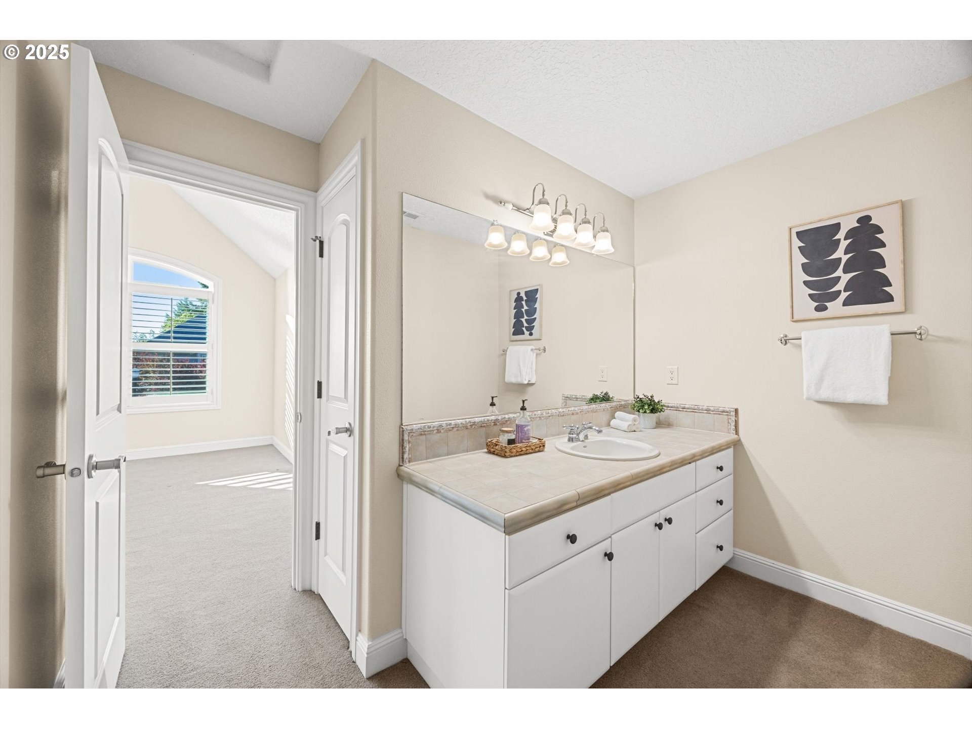 4240 NW TWILIGHT TER, Portland, OR, 97229