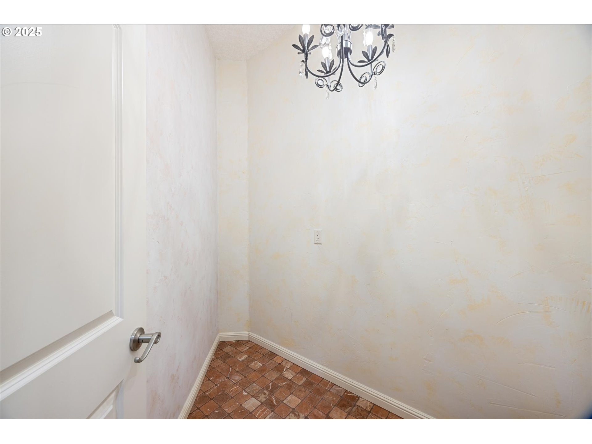 4240 NW TWILIGHT TER, Portland, OR, 97229