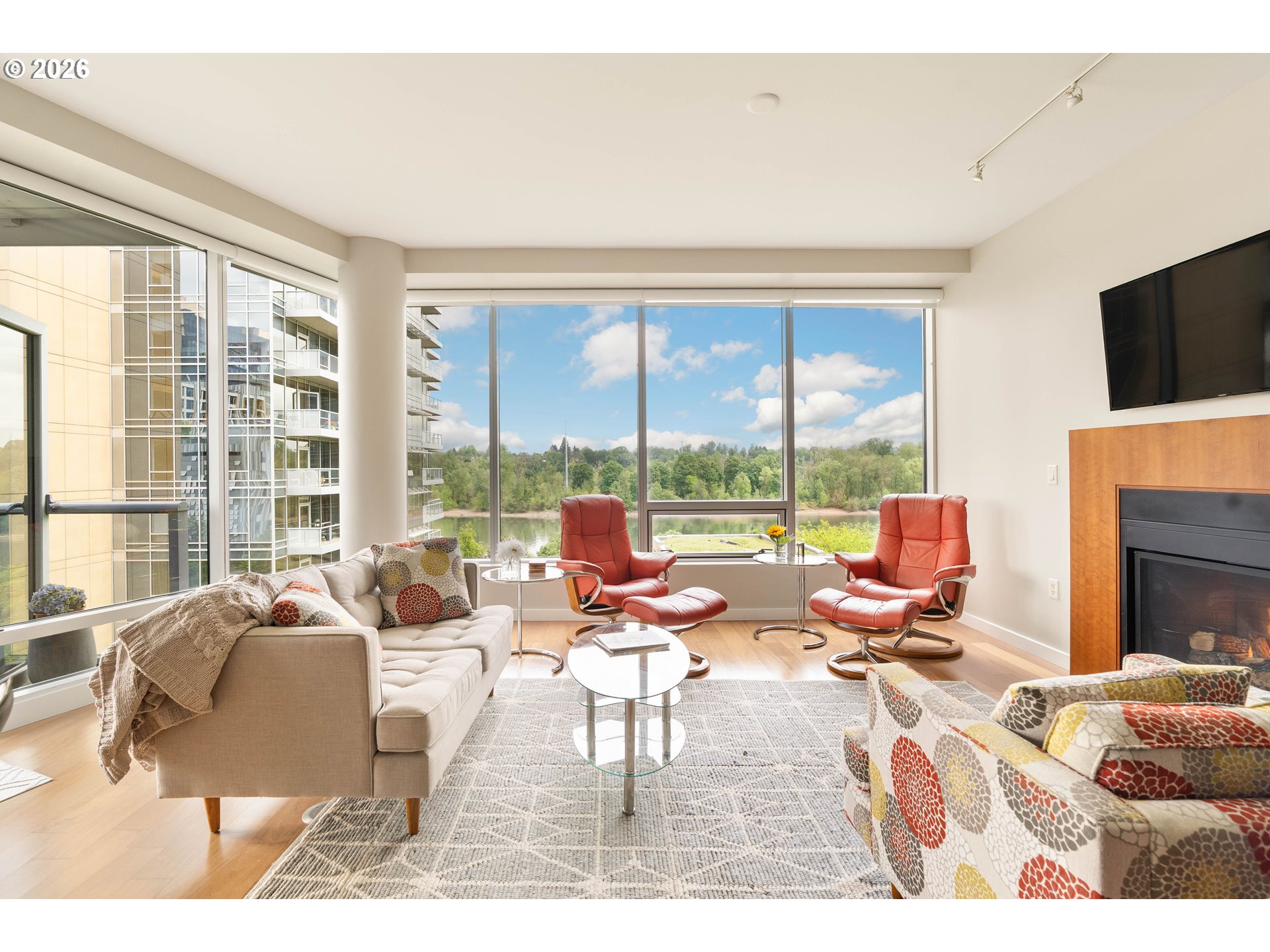 Photo #7: 697097859 Listing: Photo #7