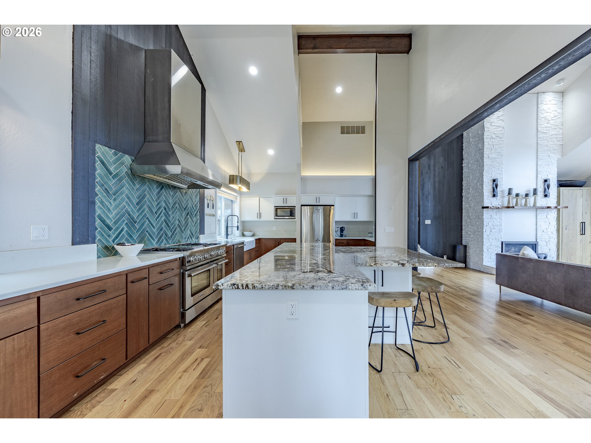 2315 W 28TH AVE, Eugene, OR, 97405