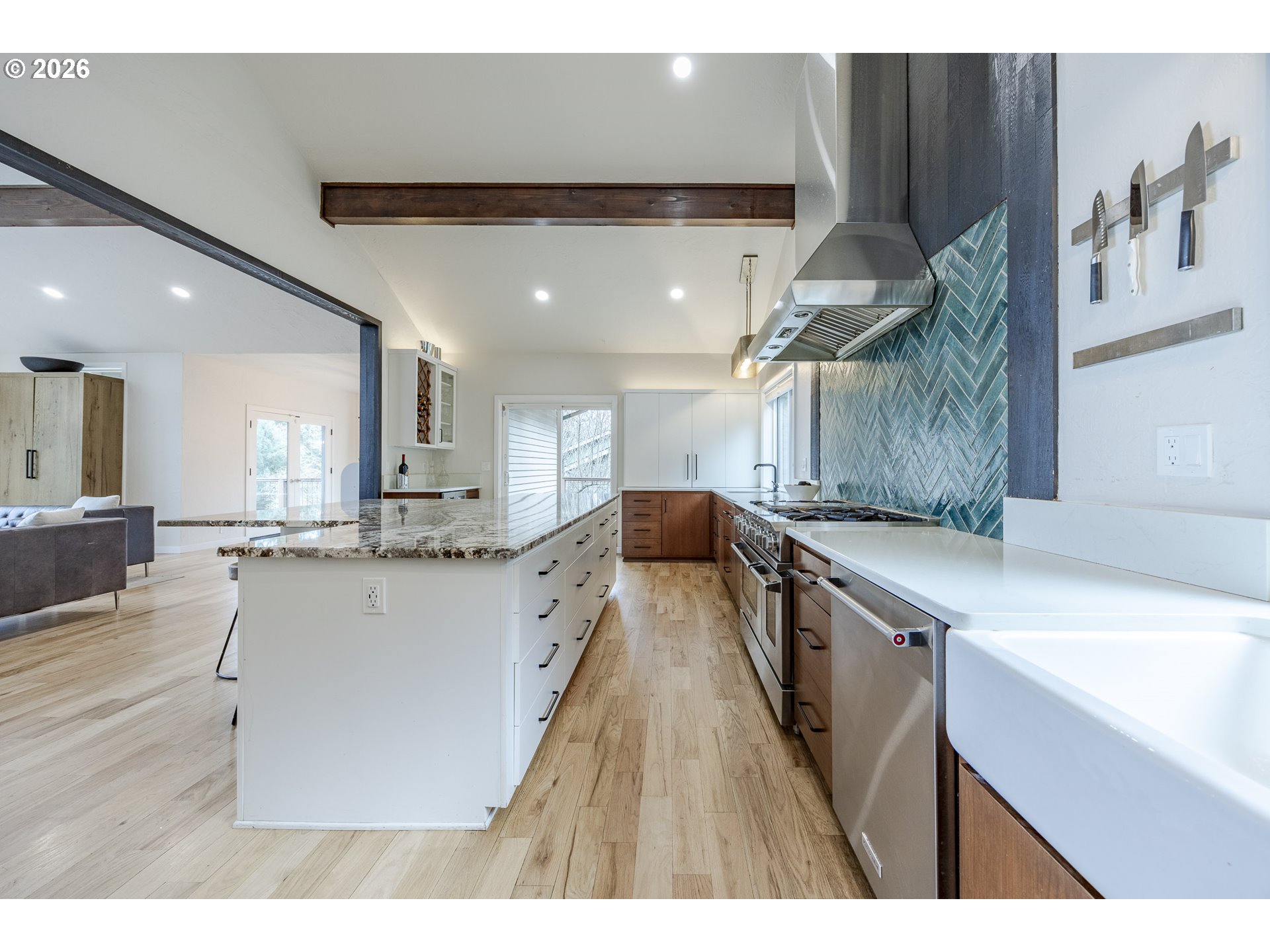 2315 W 28TH AVE, Eugene, OR, 97405