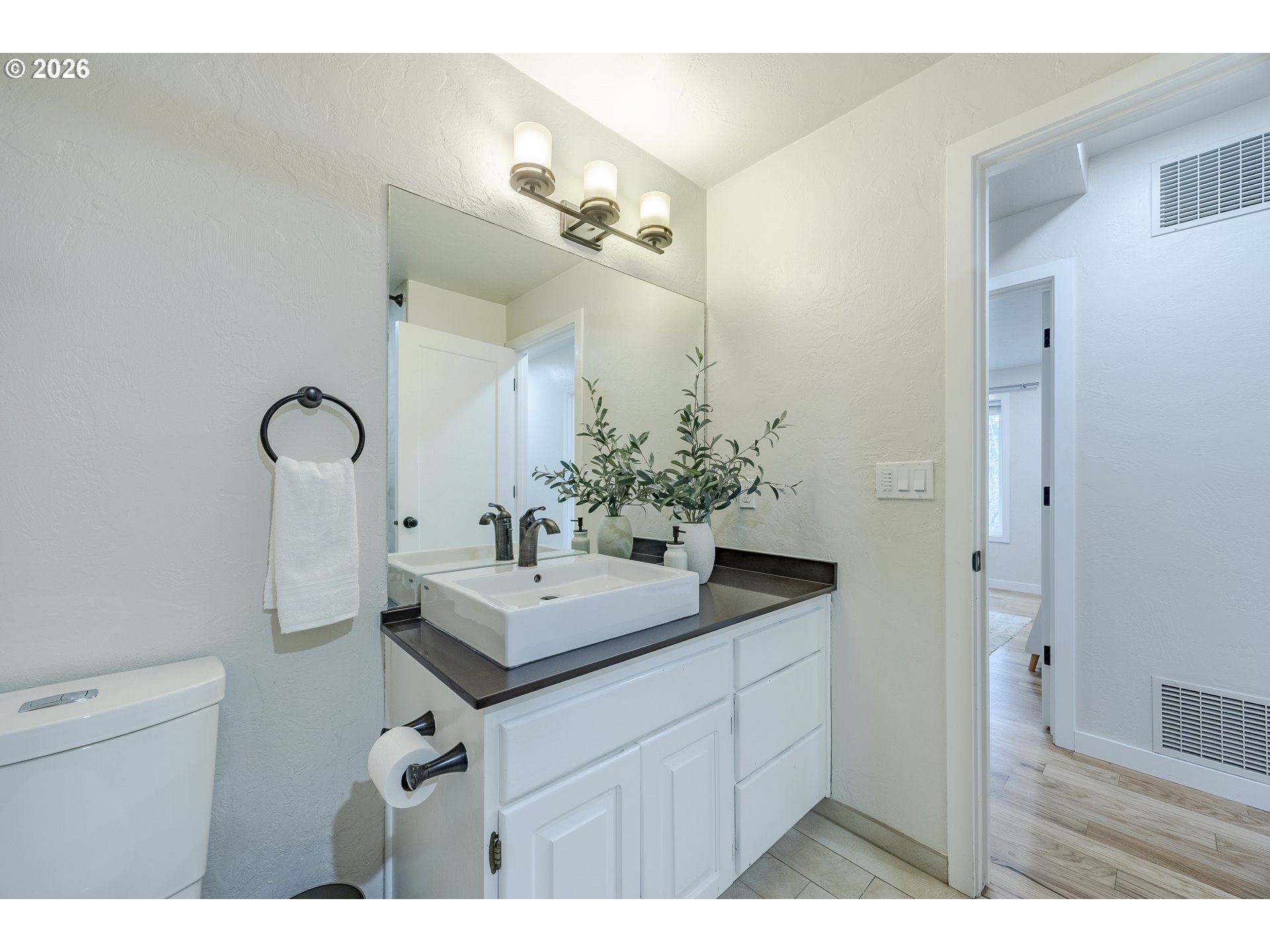 2315 W 28TH AVE, Eugene, OR, 97405