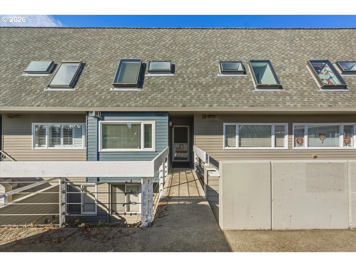 Photo #2: 698303155 Listing: Photo #2