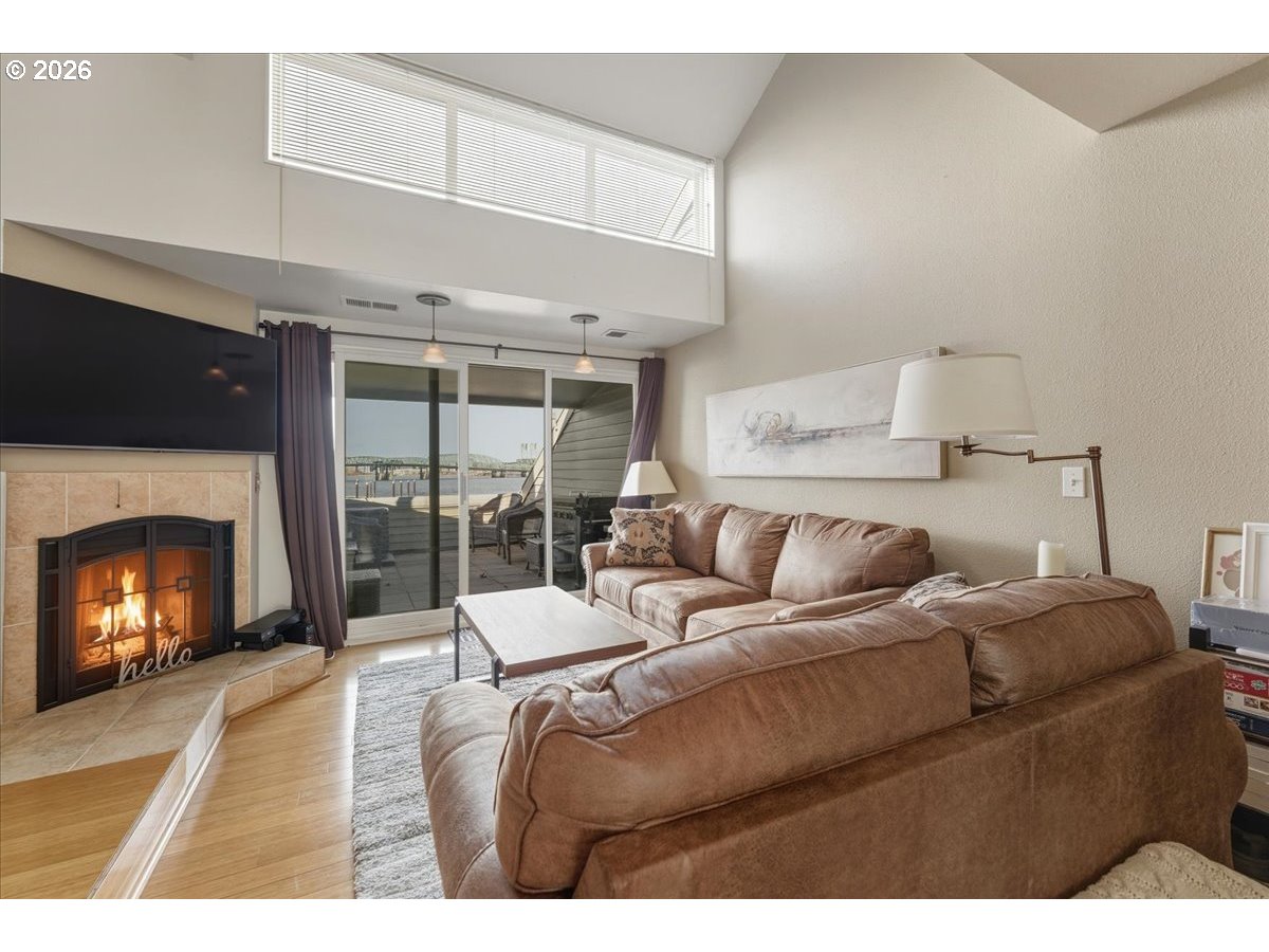 Photo #3: 698303155 Listing: Photo #3