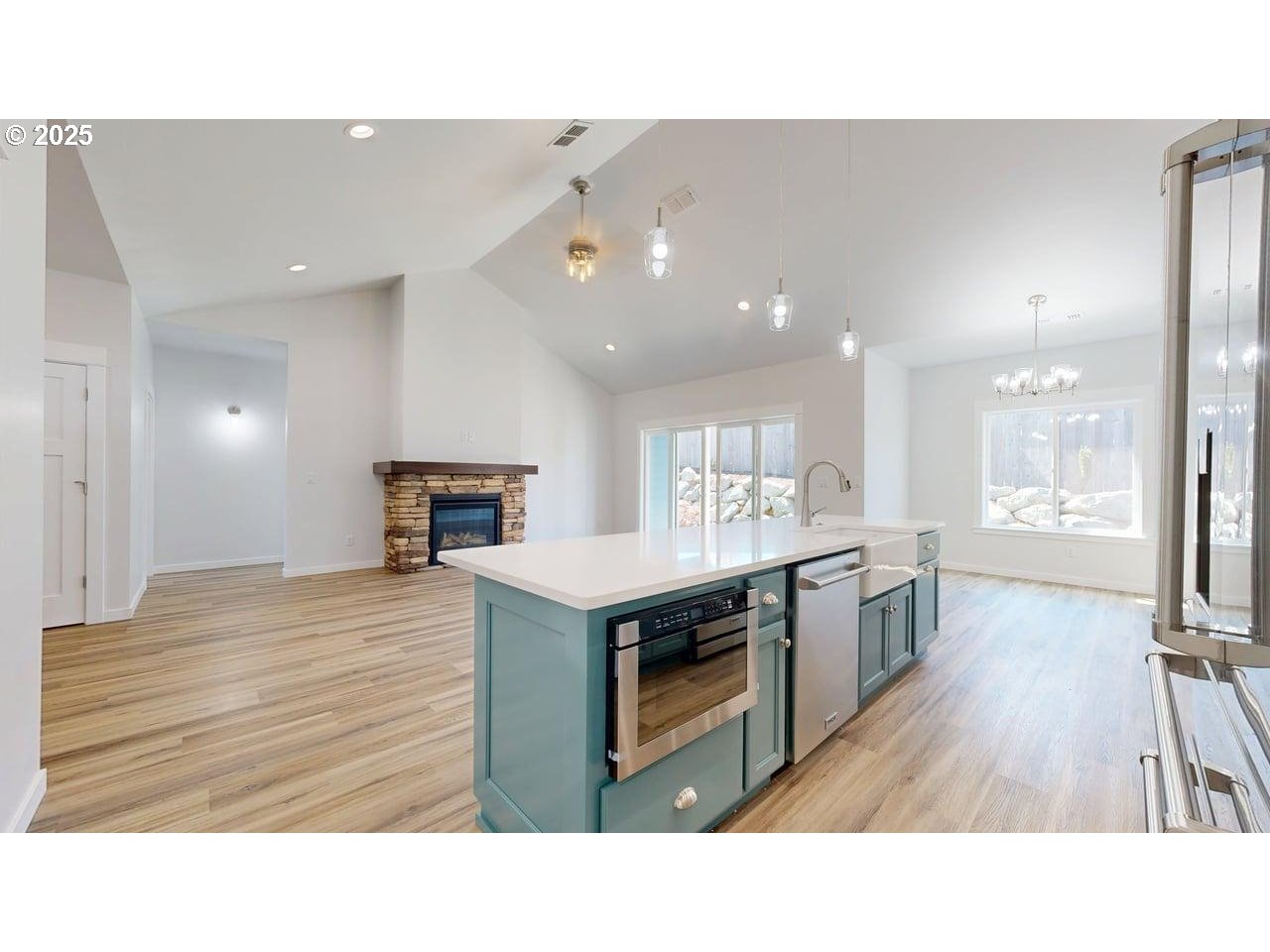 1232 Lighthouse LN, Brookings, OR, 97415