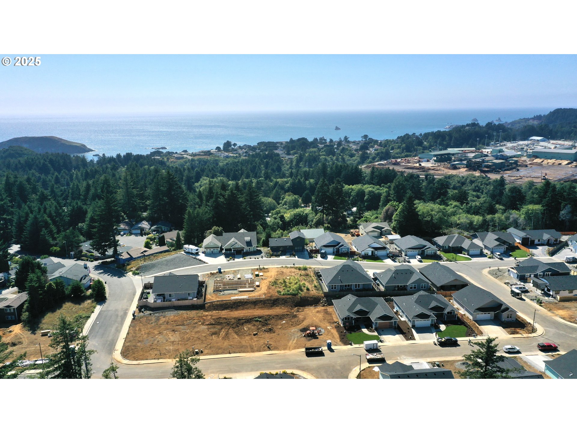 1232 Lighthouse LN, Brookings, OR, 97415