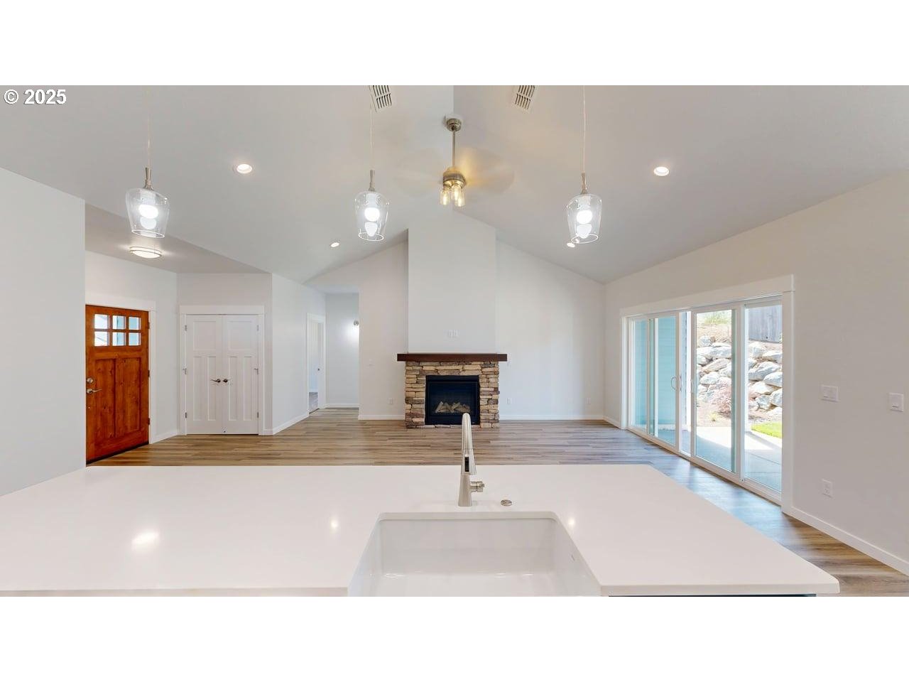 1232 Lighthouse LN, Brookings, OR, 97415