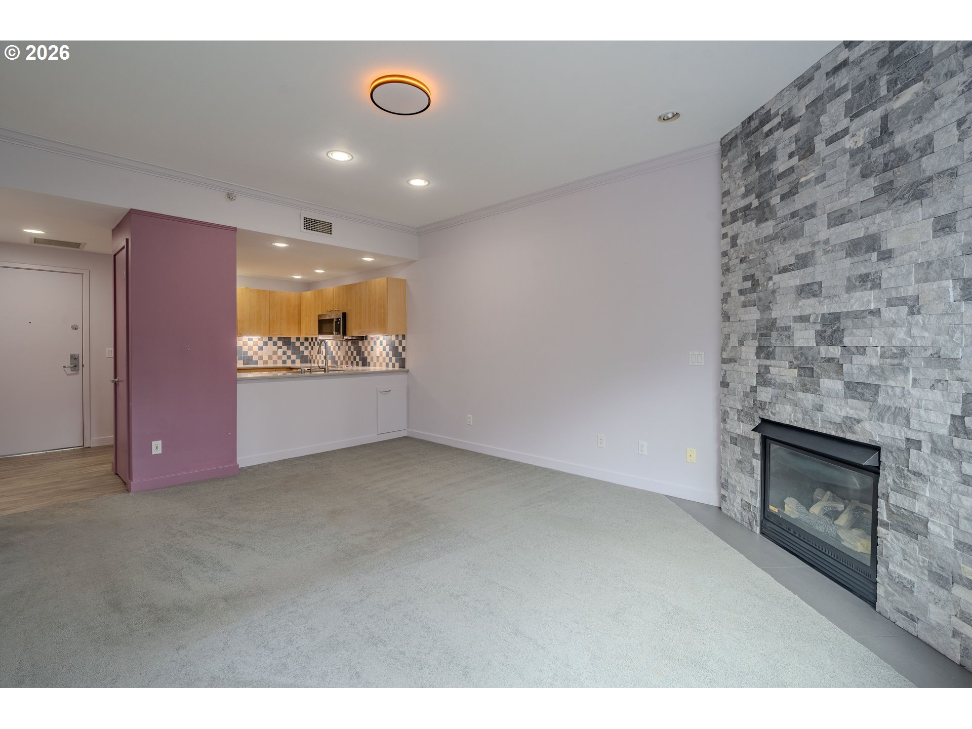 Photo #6: 698453038 Listing: Photo #6