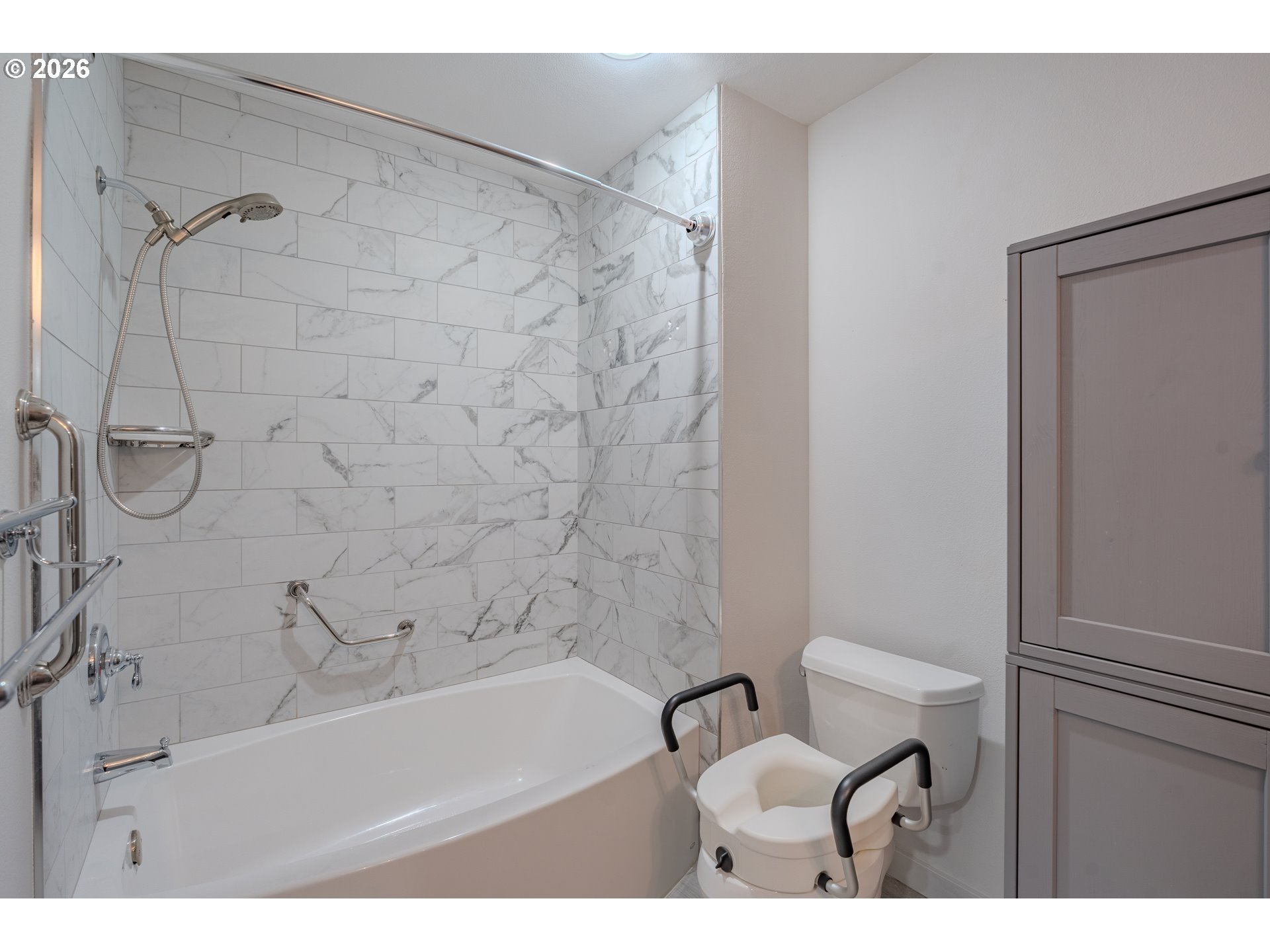 Photo #36: 698453038 Listing: Photo #36