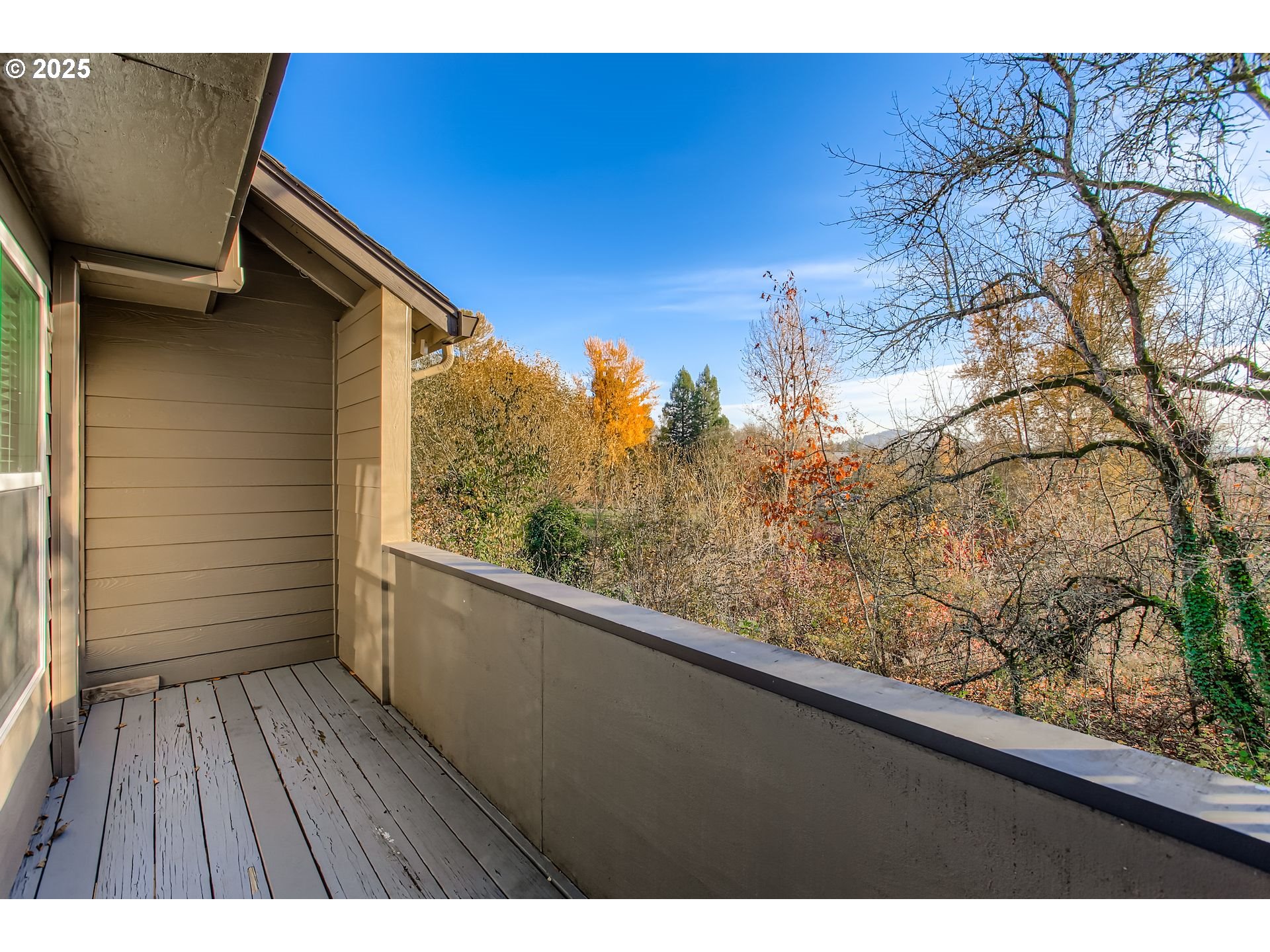 3990 CARMAN DR, Lake Oswego, OR, 97035 3990 CARMAN DR, Lake Oswego, OR, 97035