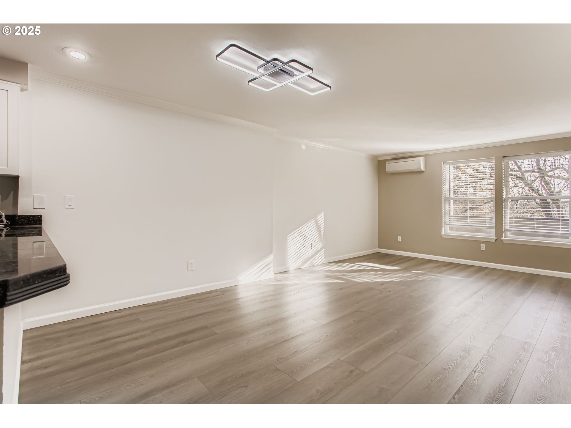 3990 CARMAN DR, Lake Oswego, OR, 97035 3990 CARMAN DR, Lake Oswego, OR, 97035