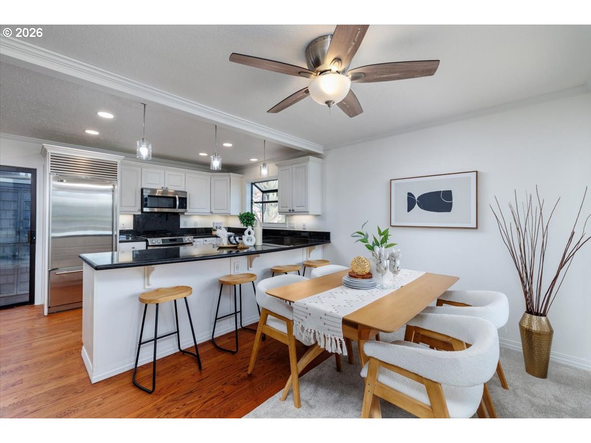 Photo #4: 698761177 Listing: Photo #4