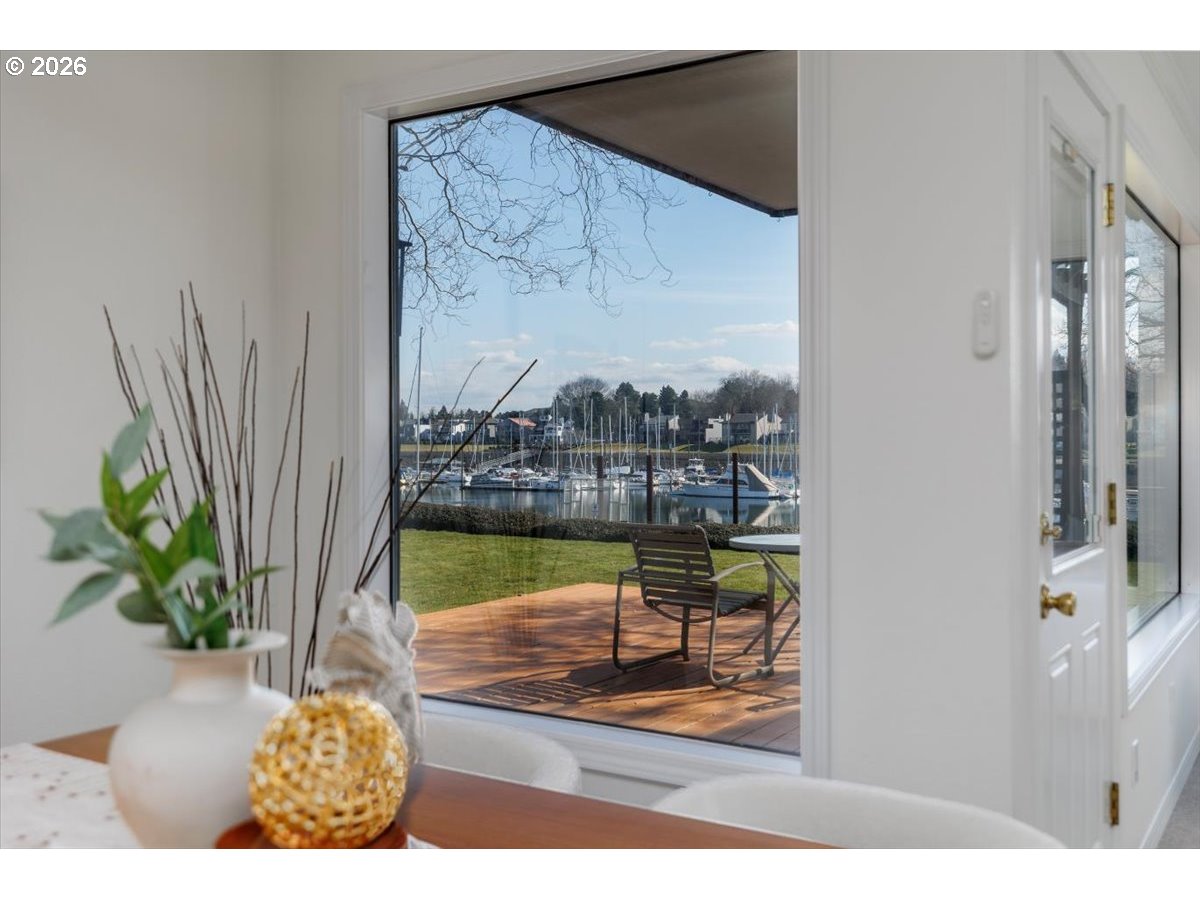 Photo #5: 698761177 Listing: Photo #5