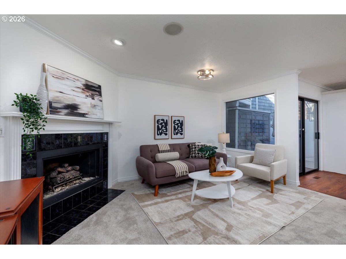 Photo #8: 698761177 Listing: Photo #8