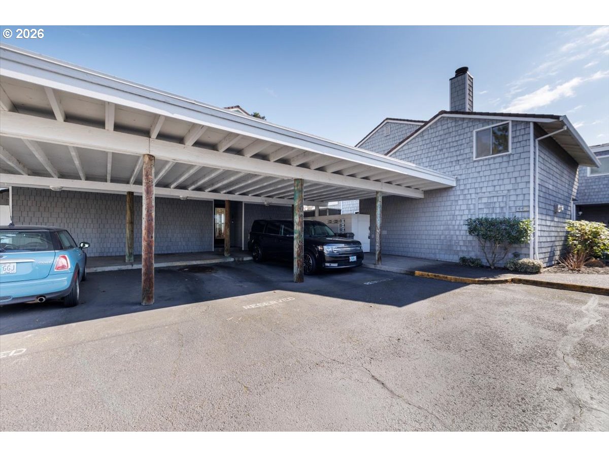 Photo #40: 698761177 Listing: Photo #40