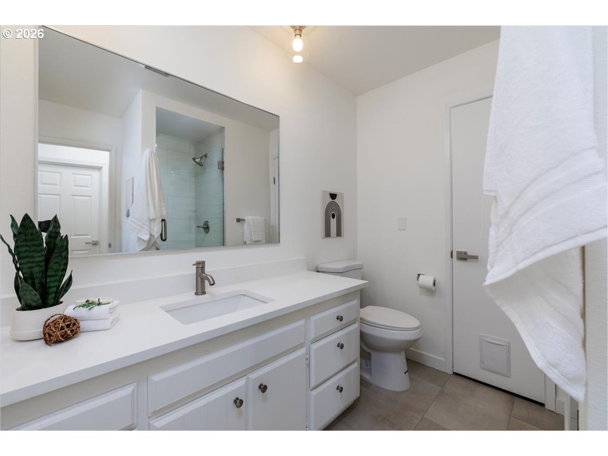 Photo #10: 698761177 Listing: Photo #10