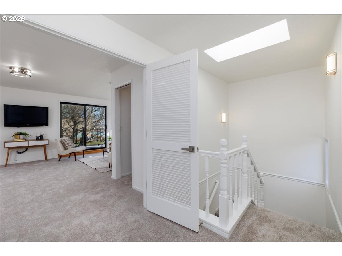 Photo #12: 698761177 Listing: Photo #12